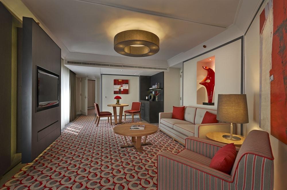 Grand Millennium Kuala Lumpur Hotell Eksteriør bilde A suite at the hotel