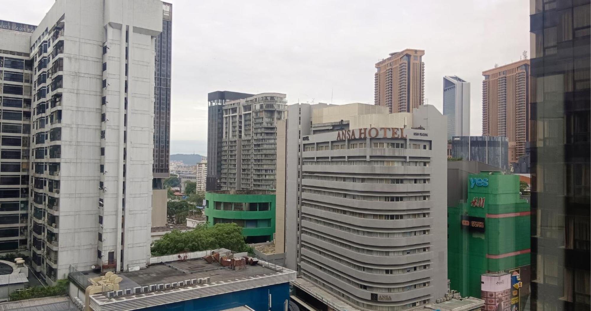 Grand Millennium Kuala Lumpur Hotell Eksteriør bilde The hotel in 2012