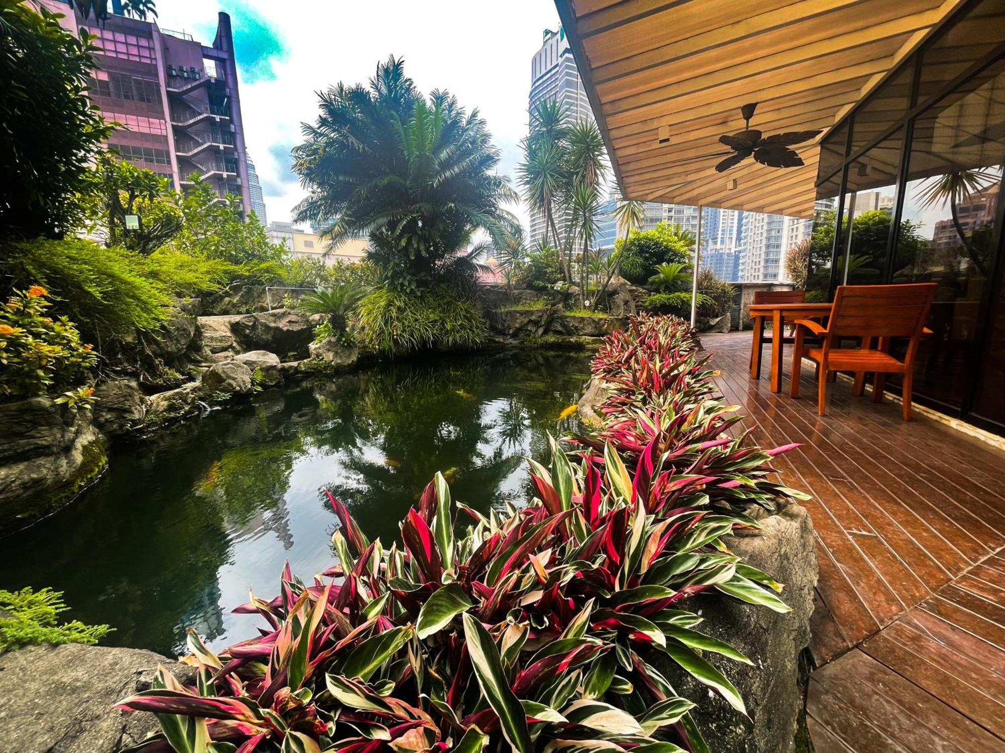 Grand Millennium Kuala Lumpur Hotell Eksteriør bilde The rooftop garden