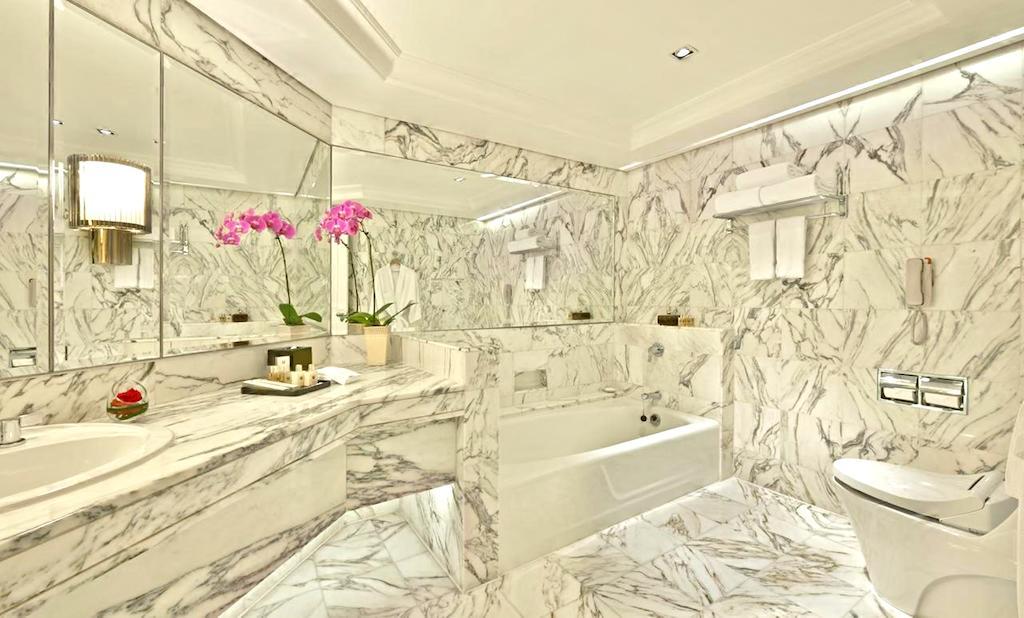Grand Millennium Kuala Lumpur Hotell Eksteriør bilde Bathroom